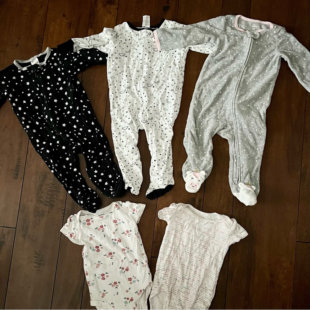 6-9 month baby girl sleeping footies onesies bundle 💫